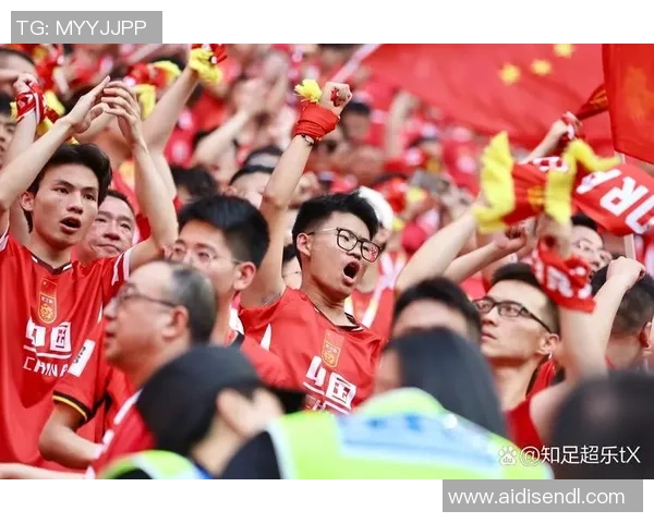 从巅峰荣耀到寂寞身影足球时代巨星落幕背后的心酸与无奈